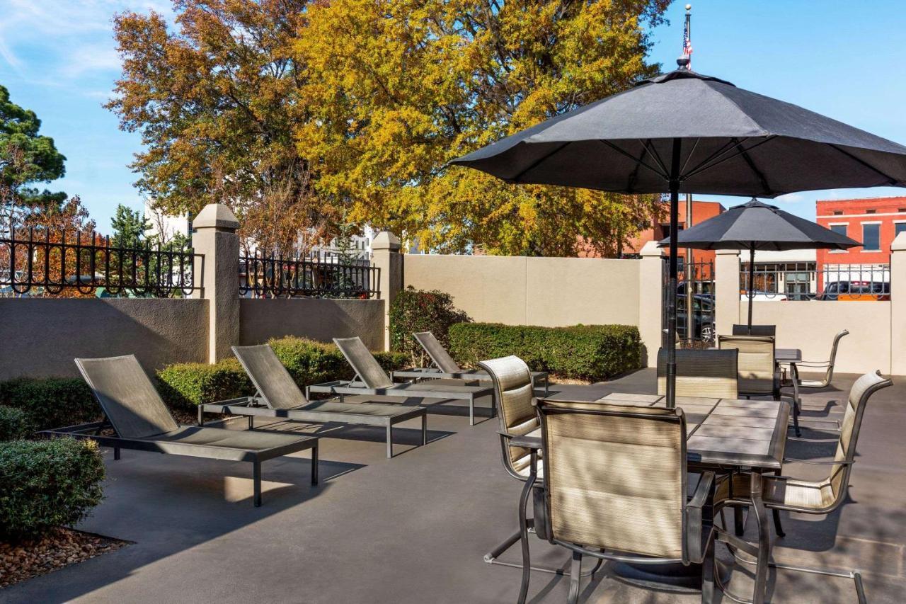 Wyndham Fort Smith City Center Exterior photo