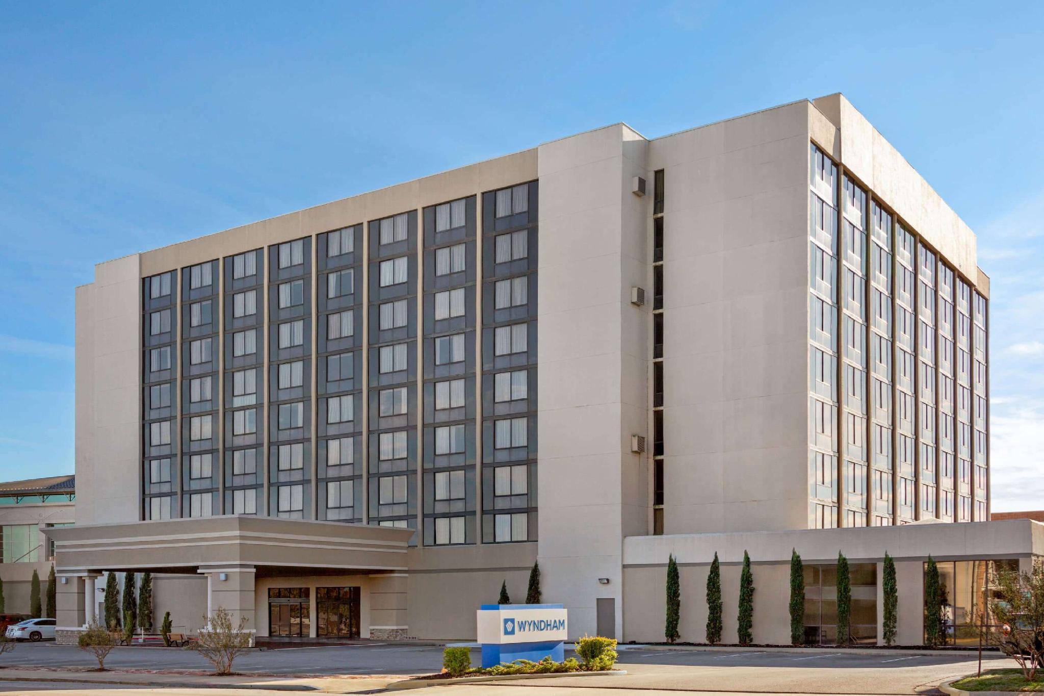Wyndham Fort Smith City Center Exterior photo